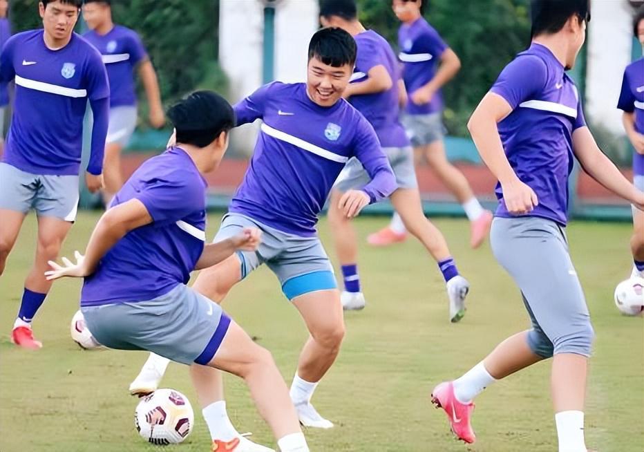 开云体育下载-意外！这两位本土王牌是津门虎本赛季必须留下的强援，已征服球迷