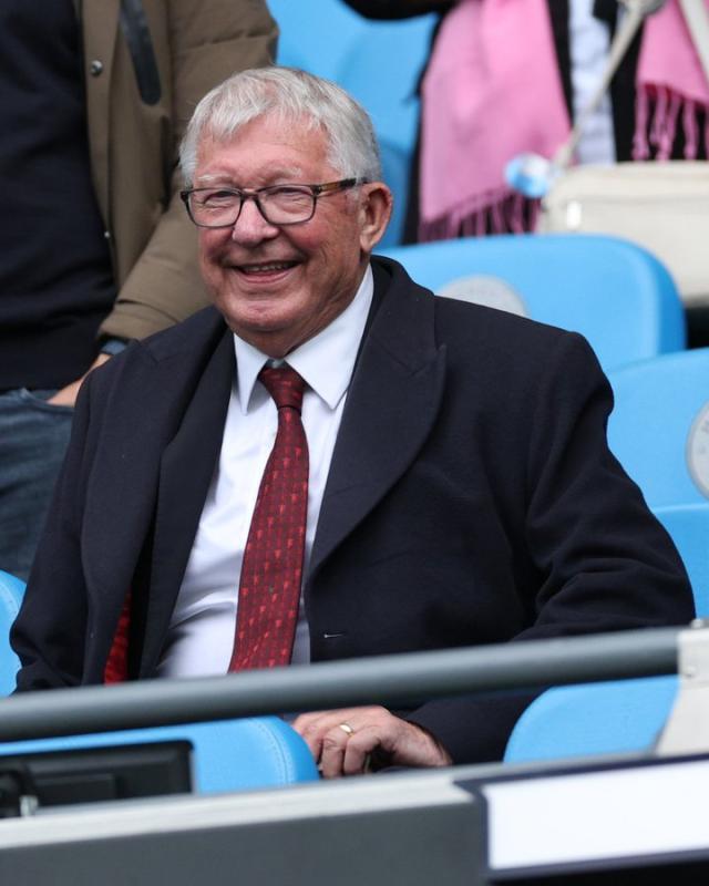 开云体育下载-【英超】福登破门哈兰德双响！曼城3比0曼联