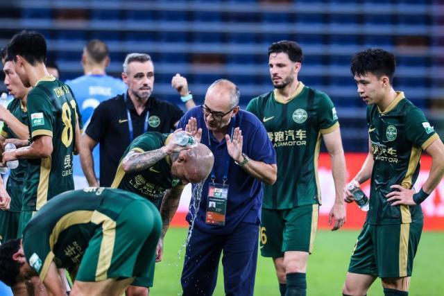 1755697109645023305.jpg 【中超】卡列洛头球弗兰克破门 浙江2比0战胜津门虎