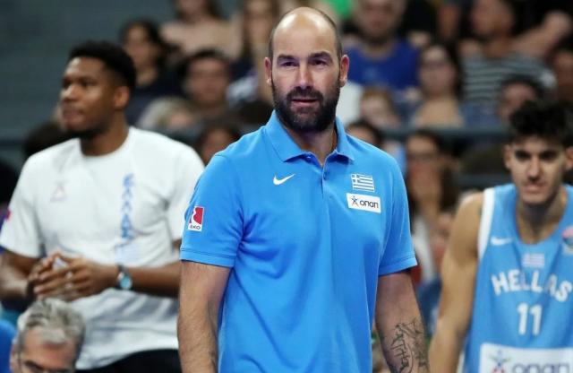 1755920051938085818.png kaiyun-三兄弟出击!字母哥破除内讧剑指欧锦赛奖牌