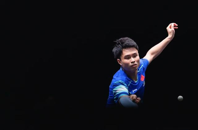 WTT多哈冠军赛|周启豪难挡张本智和,林诗栋梁靖崑为国乒男队保住四强一席|向鹏|雨果·卡尔德拉诺|贝内迪克特·杜达|陈垣宇|杜达_新浪体育_新浪新闻