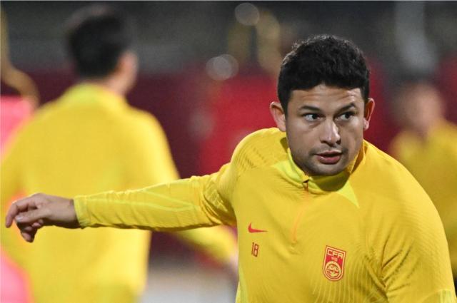 1723884946204056671.jpg 开云-亚足联官网评亚冠历史十大球星 艾克森德扬在列