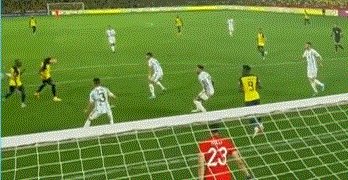 1648605164619053382.gif 开云-【世预赛】梅西策动河床射手处子球 阿根廷1比1客平