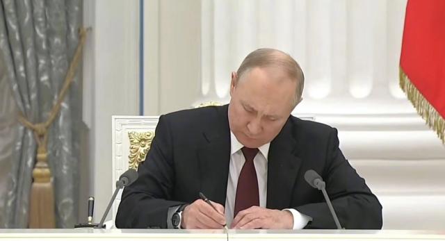 开云体育下载-【问答】乌东两区若成独立国家，会影响国足排名么？