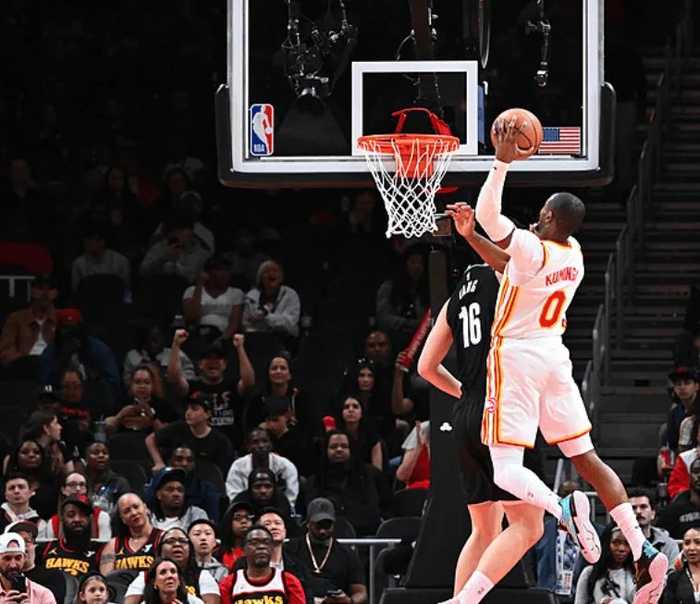 kaiyun-杨瀚森这是咋了？6分钟挂0，三分仍打铁，正负值-11，g联赛锻炼吧|NBA|波特兰开拓者队|亚特兰大老鹰队|NBA常规赛|杨翰森_新浪体育_新浪新闻