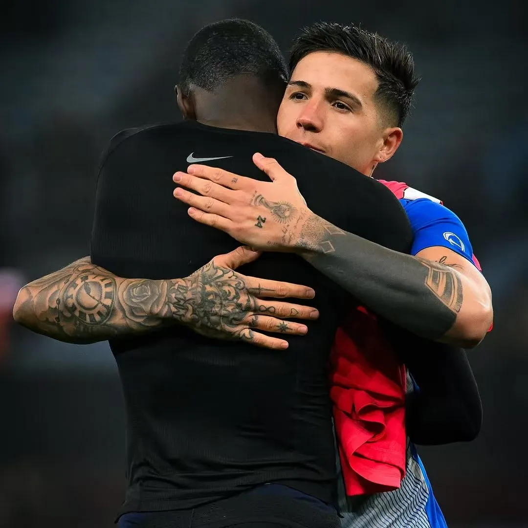 开云体育下载-贡献一次助攻，恩佐赛后更新社媒，发布图集庆祝胜利