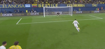 豪门悲喜夜！皇马2-0登顶，姆巴佩双响！利物浦2-3掉队，曼城2-0