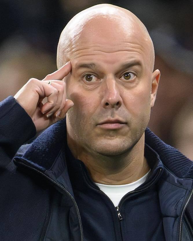 豪门悲喜夜！皇马2-0登顶，姆巴佩双响！利物浦2-3掉队，曼城2-0